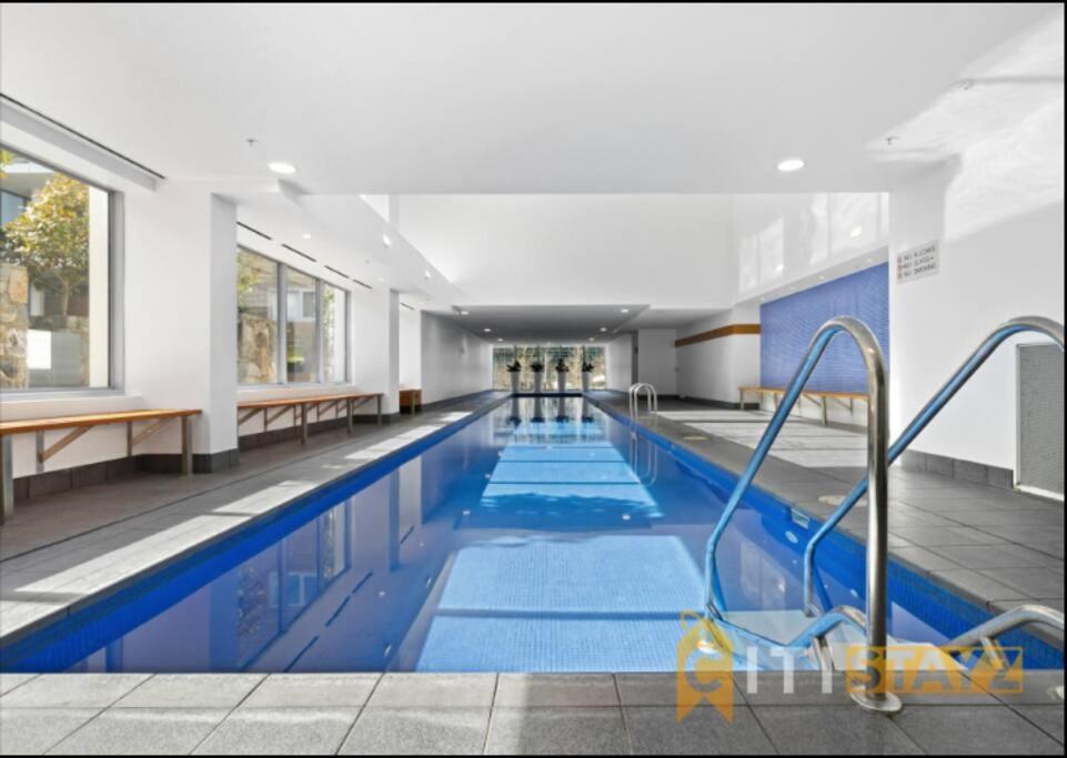 Pretty Penthouse - Close To Anu