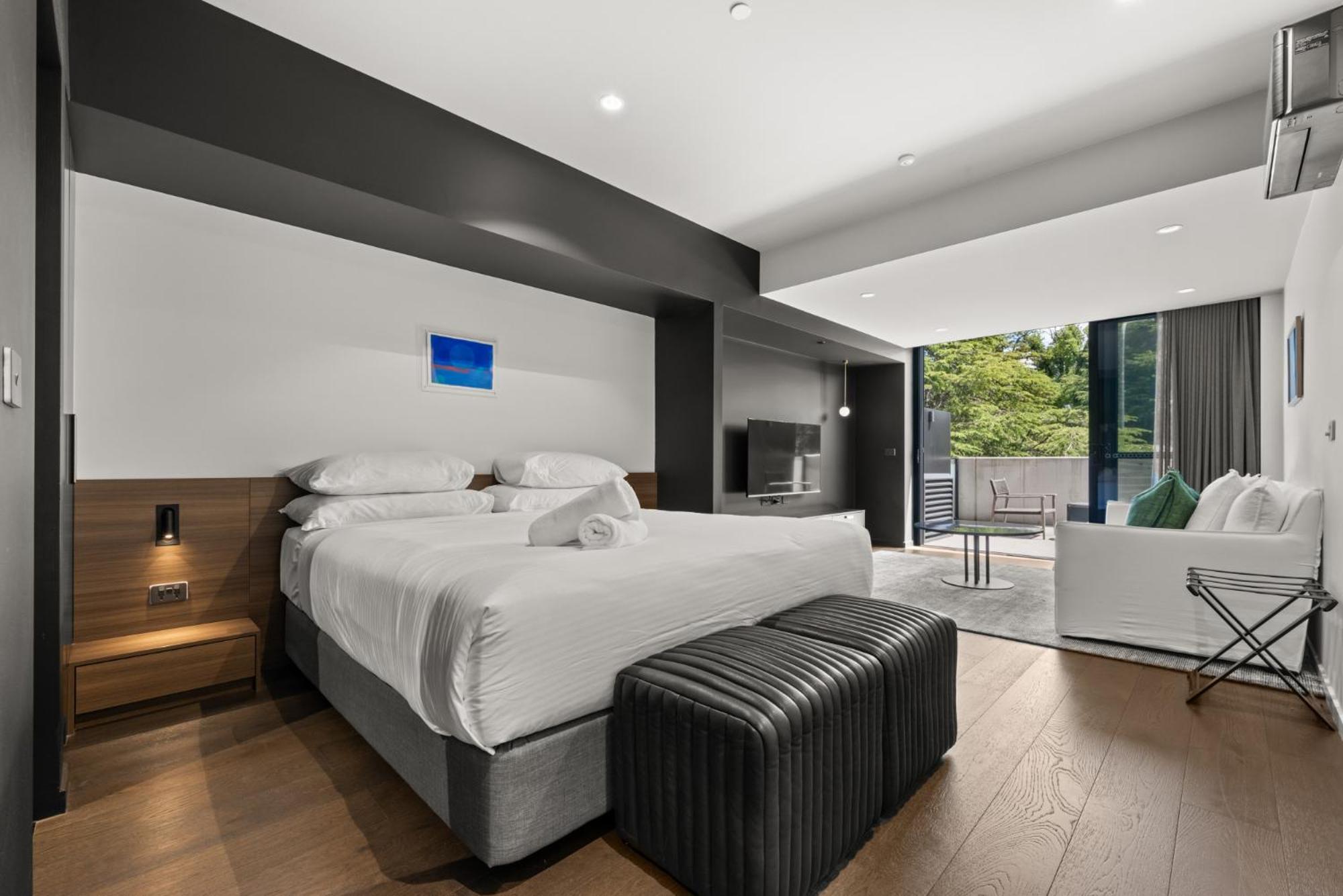 Apartment Bright In Braddon With Parking *