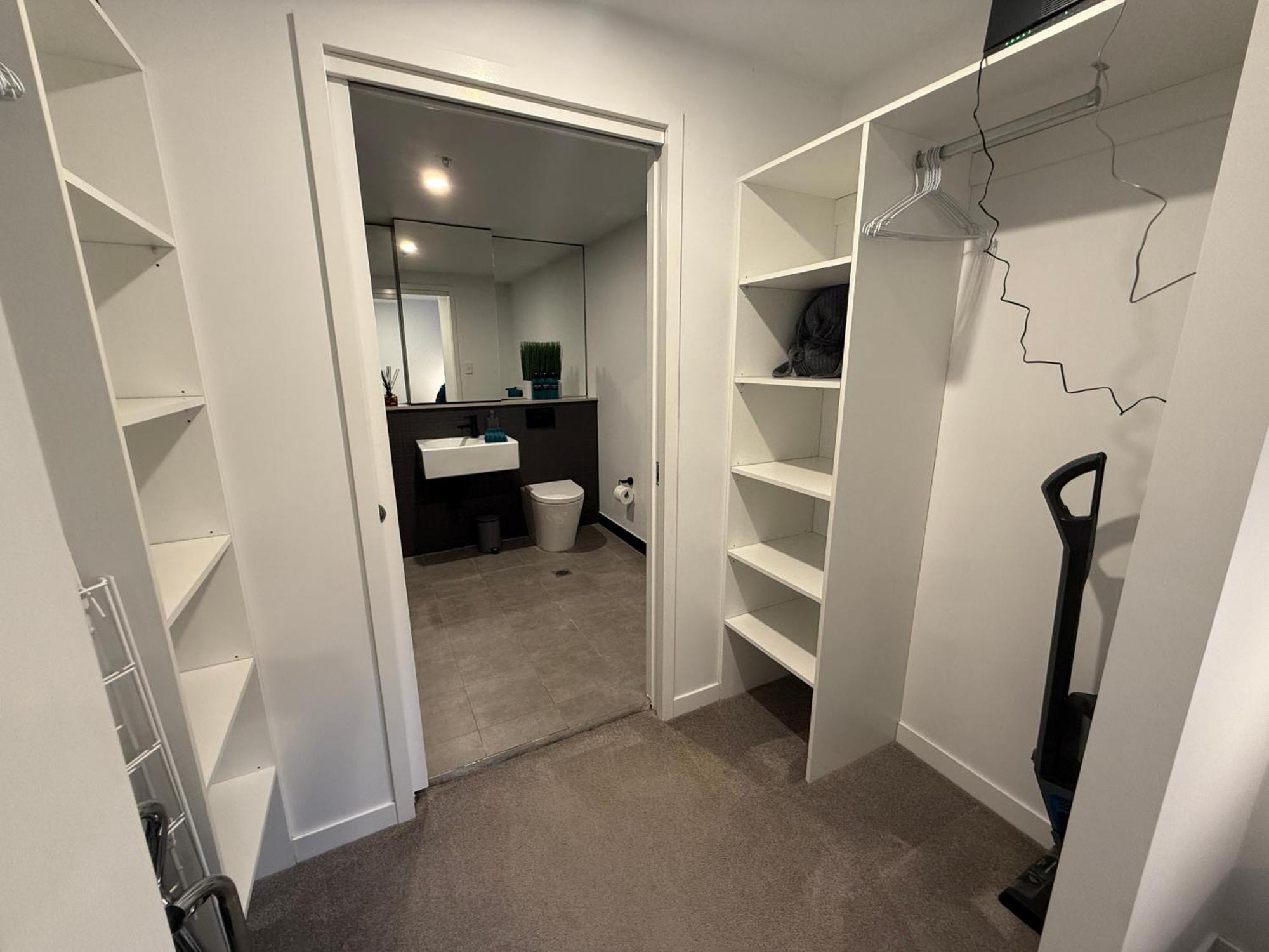 Apartment Midnight Luxe 2br 2bath 2car 230 Pool Gym Sauna *