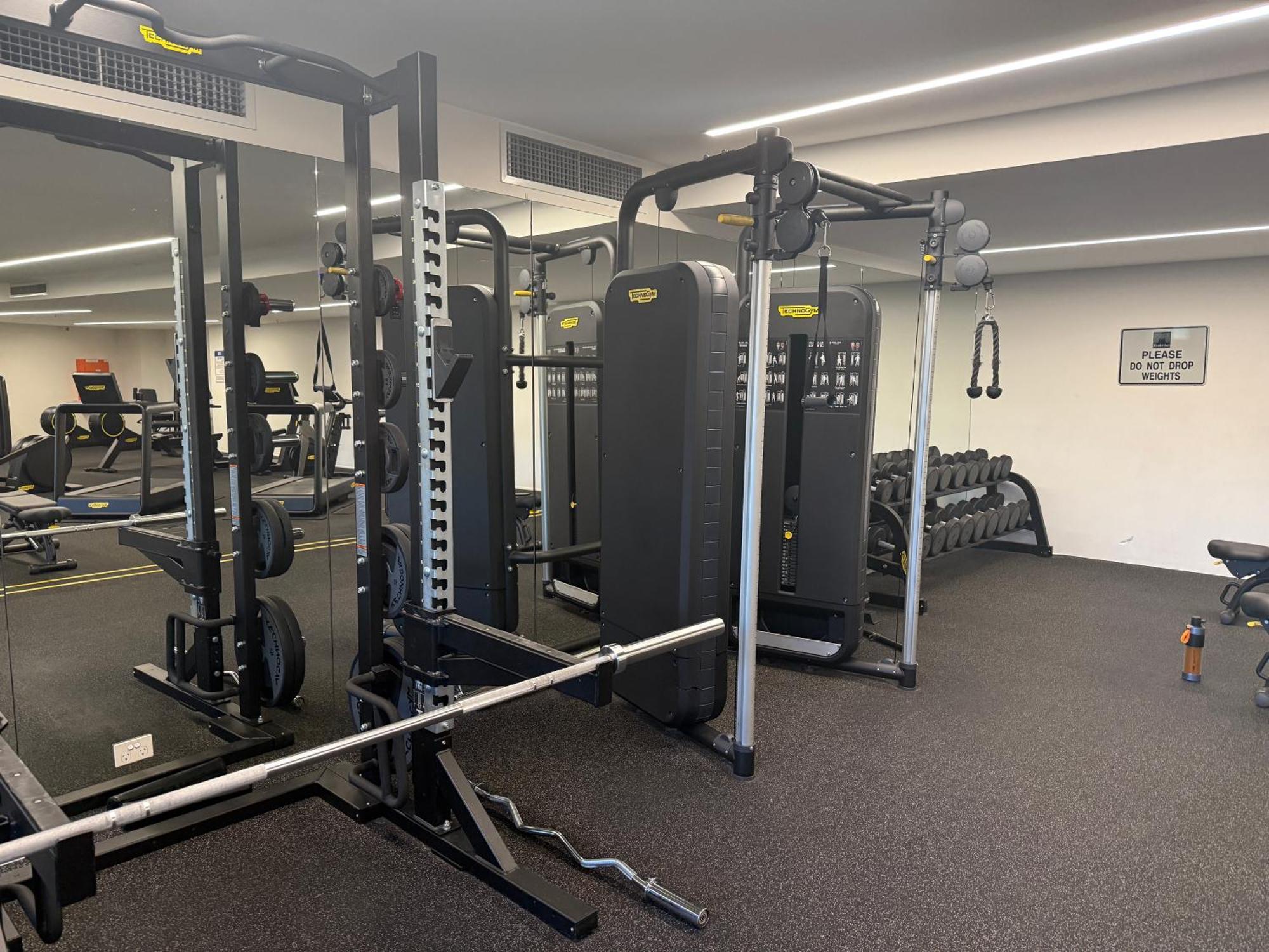 Apartment Manhattan Luxe Views L14 Pool Gym 1br 1 Bath 1 Secure Parking