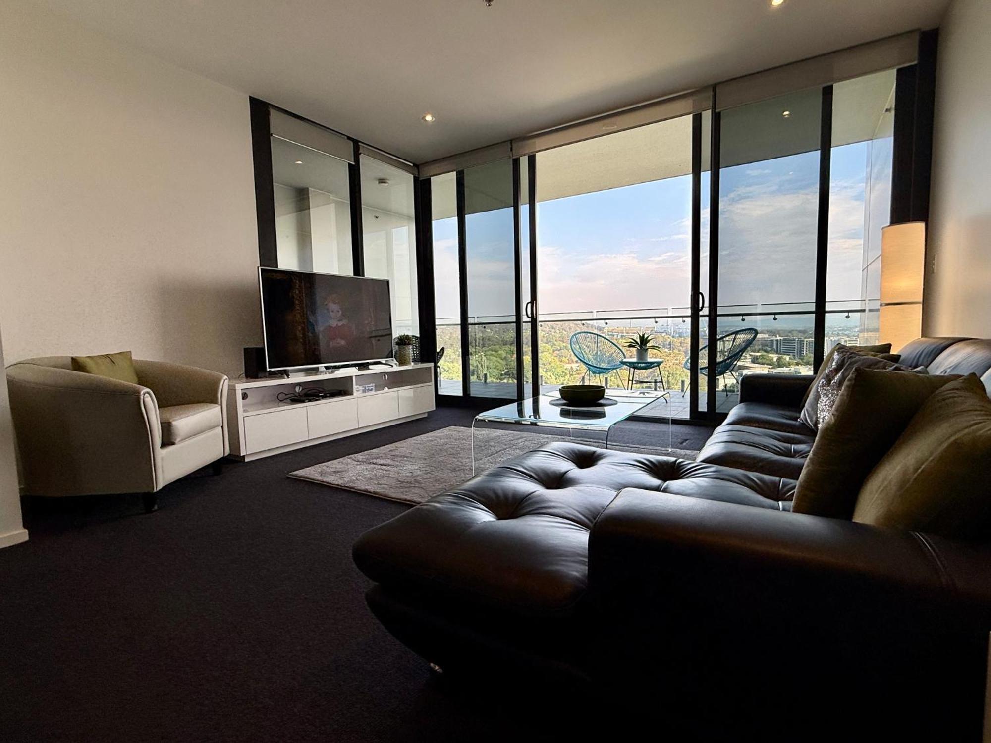 Manhattan Luxe Views L14 Pool Gym 1br 1 Bath 1 Secure Parking *