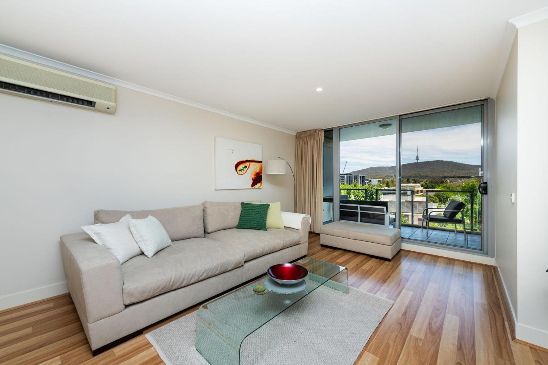 Avenue 16 Apartment *
