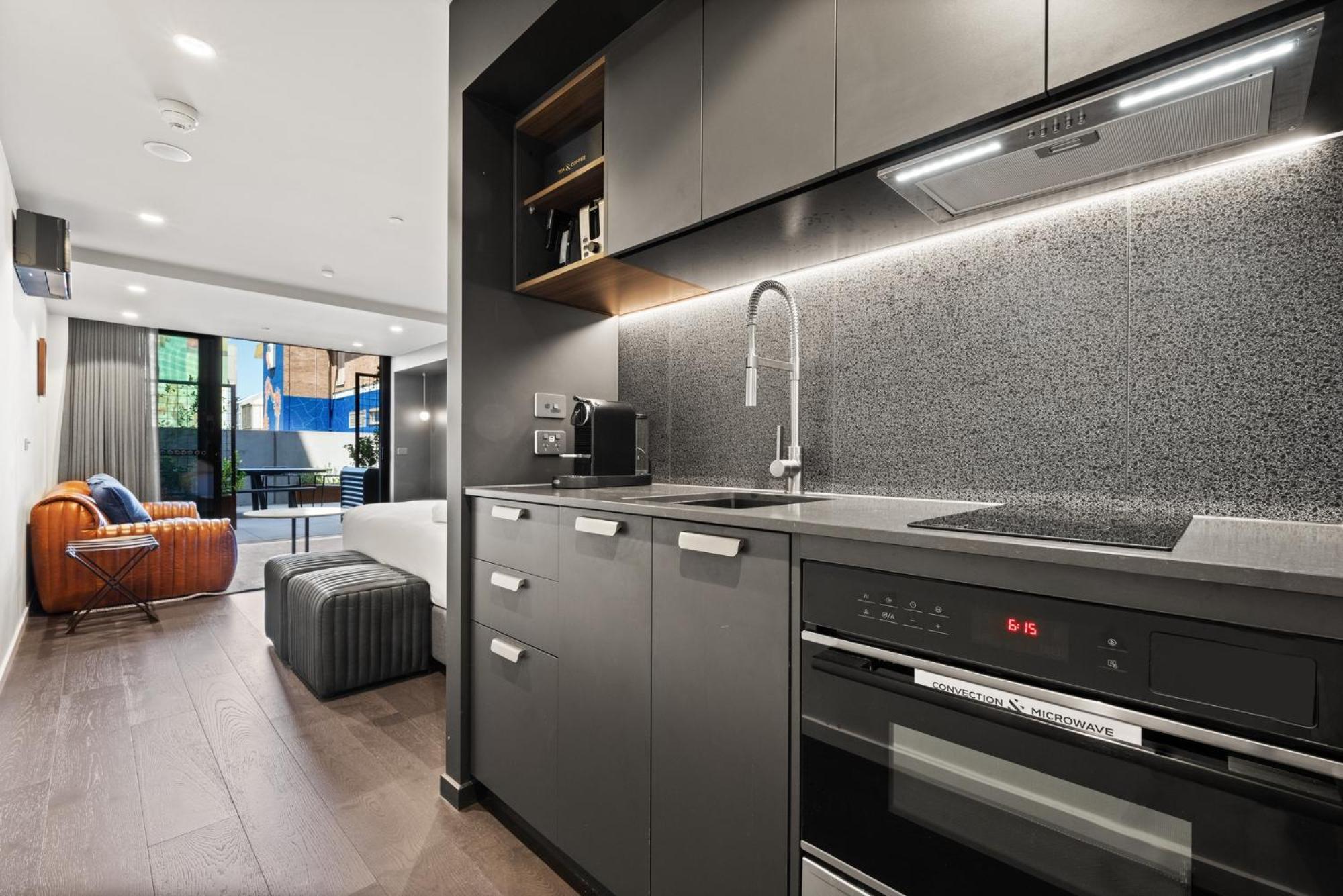 Apartment Braddon Studio: Heart Of *