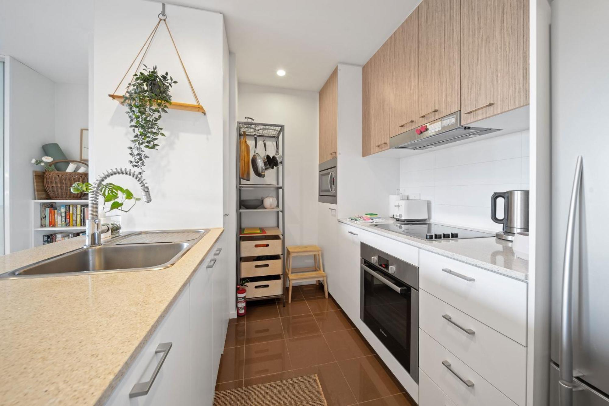 Spacious Inner-city 1-bed In Trendy Braddon Apartamento Camberra