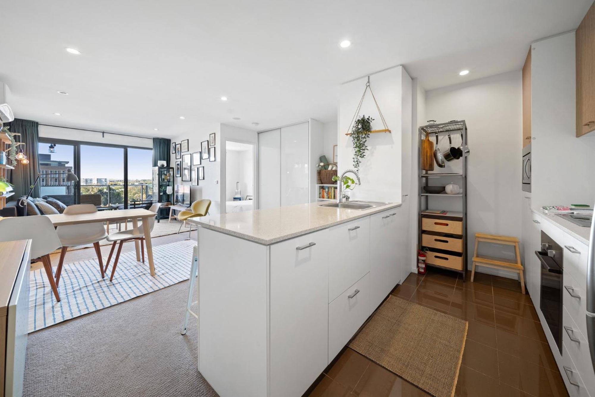 Spacious Inner-city 1-bed In Trendy Braddon Apartamento *