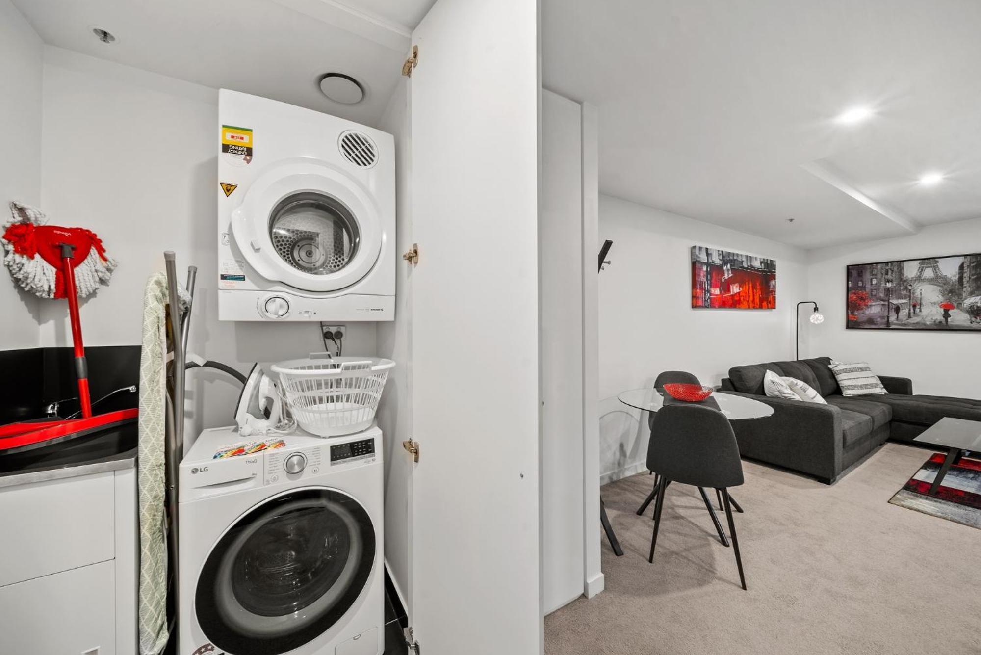 Apartment 1-bed With Pool And Gym Access *
