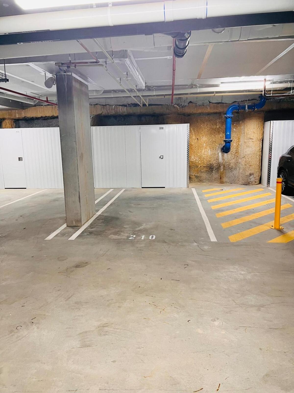 Brand New 1 Bedroom In Centre Apartment Canberra