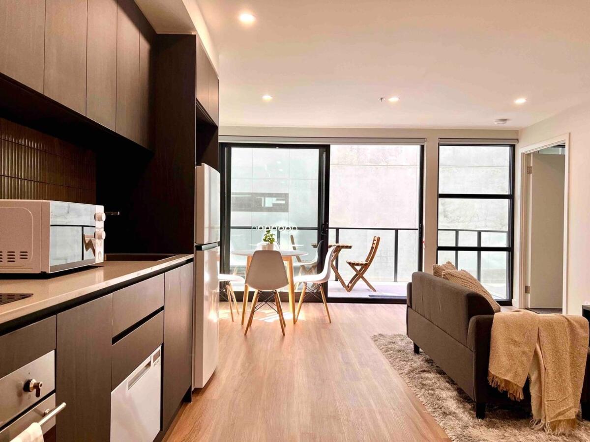 Brand New 1 Bedroom In Centre Canberra