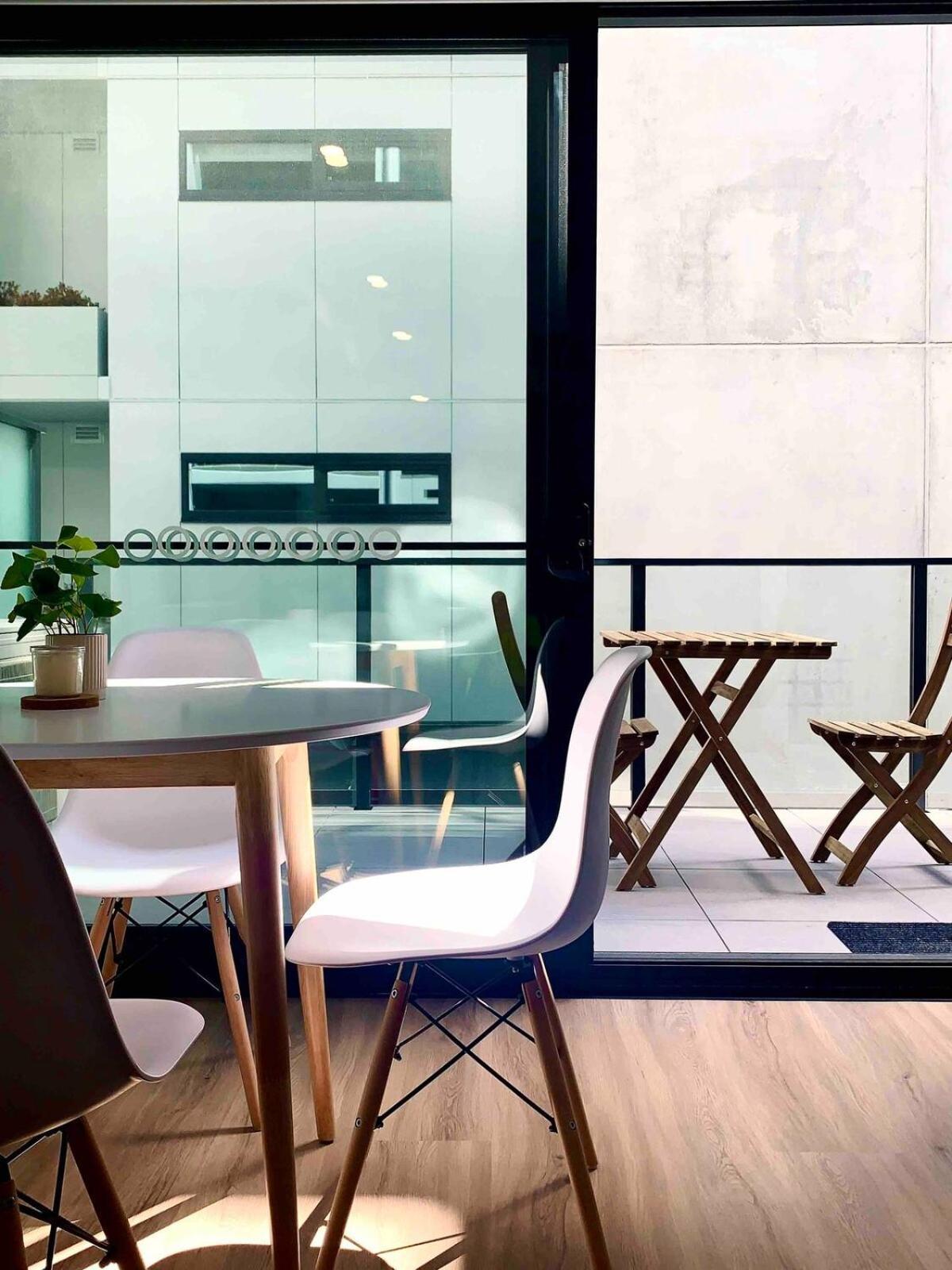 Apartment Brand New 1 Bedroom In Centre Canberra