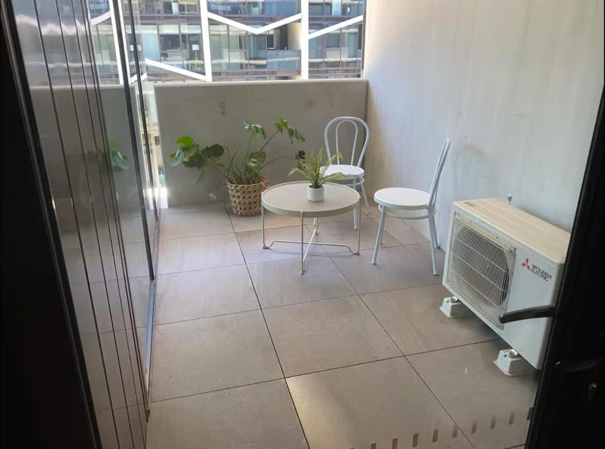 Apartment 2br-2br-1car-cbd-pool-shopping Canberra