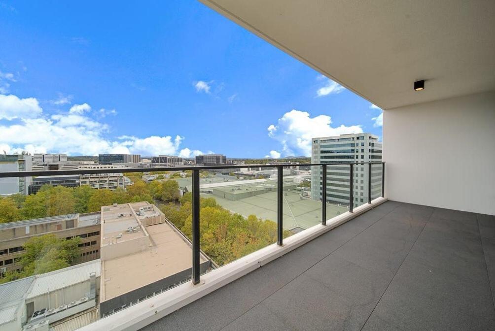 Two Bedroom In Heart Of With Parking Apartment Canberra