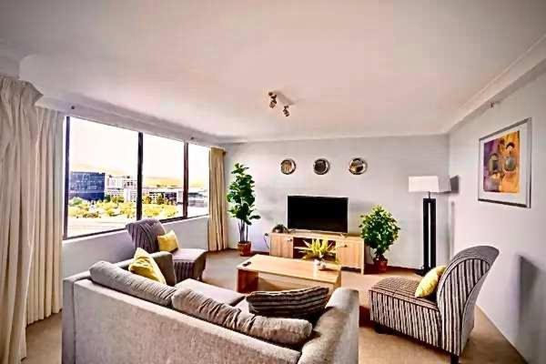 Sky High 3br Cbd Views Pool & Gym * Canberra