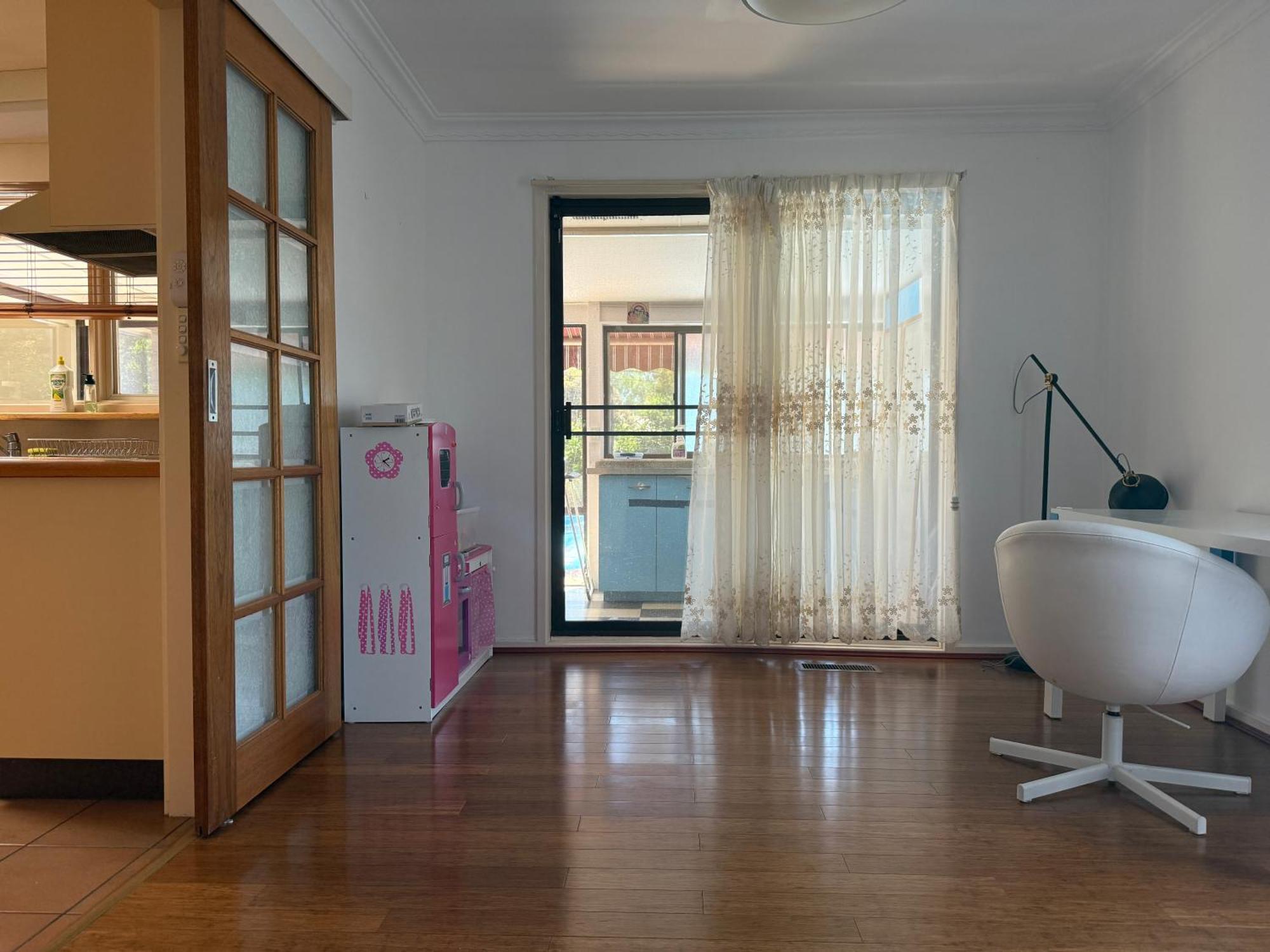 Hawker 4br House Holiday home