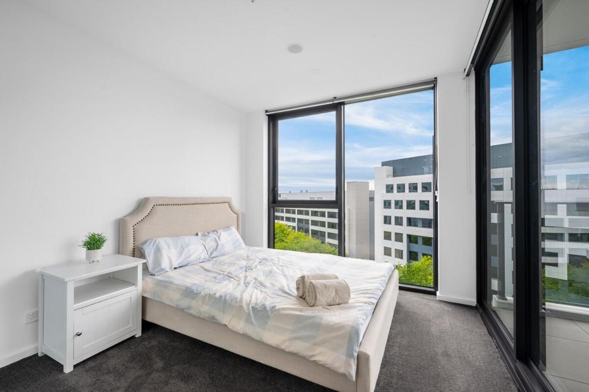 Apartment Modern 2b&2b Retreat Await *