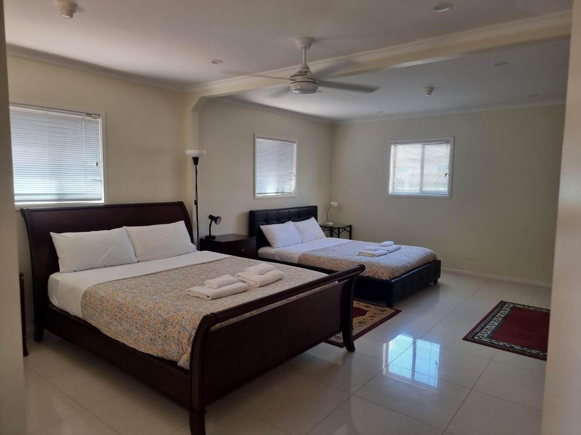 Apartment Tuggeranong Short #11c - Sleeps 8 Canberra