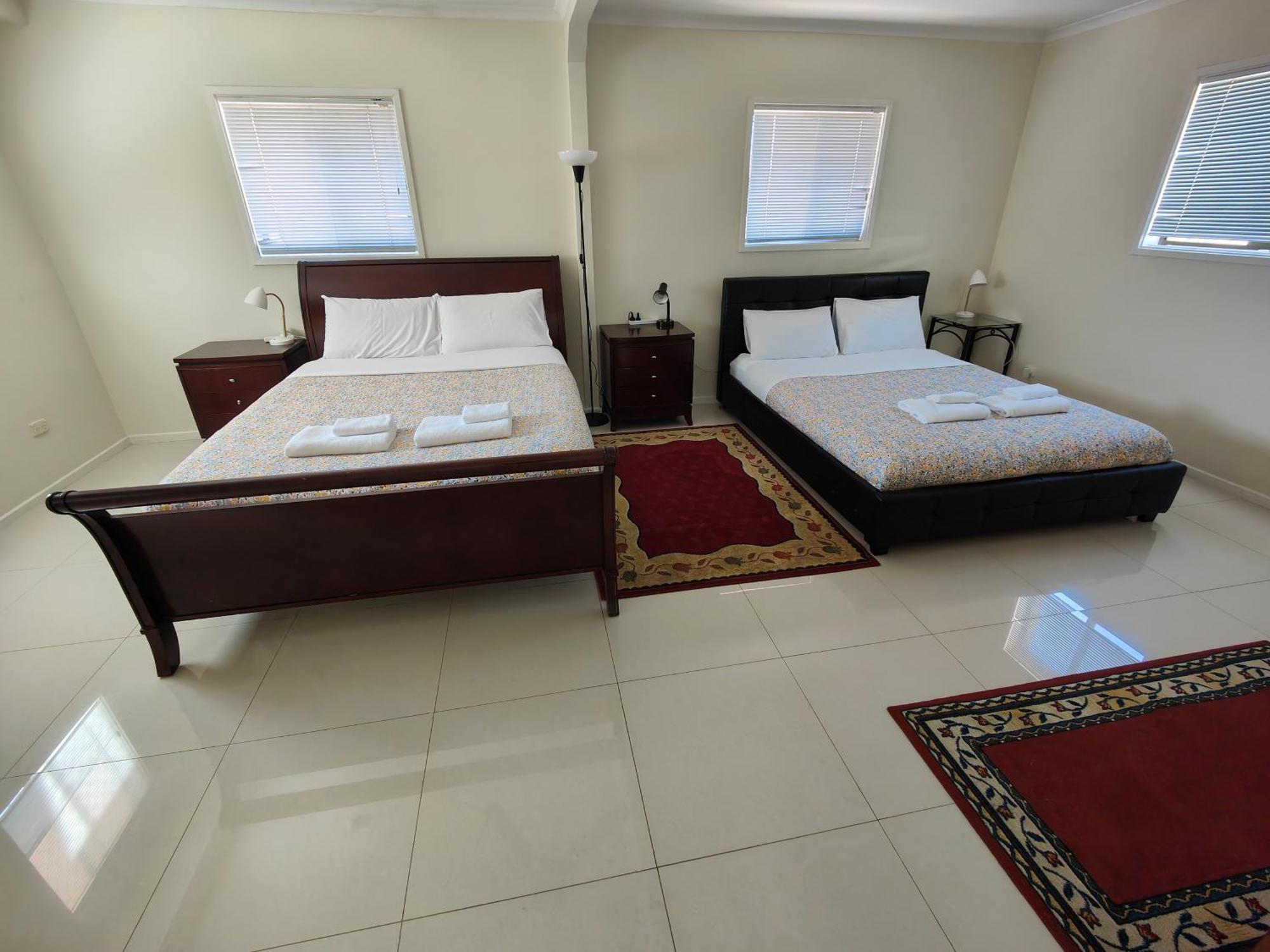 Apartment Tuggeranong Short #11c - Sleeps 8 *