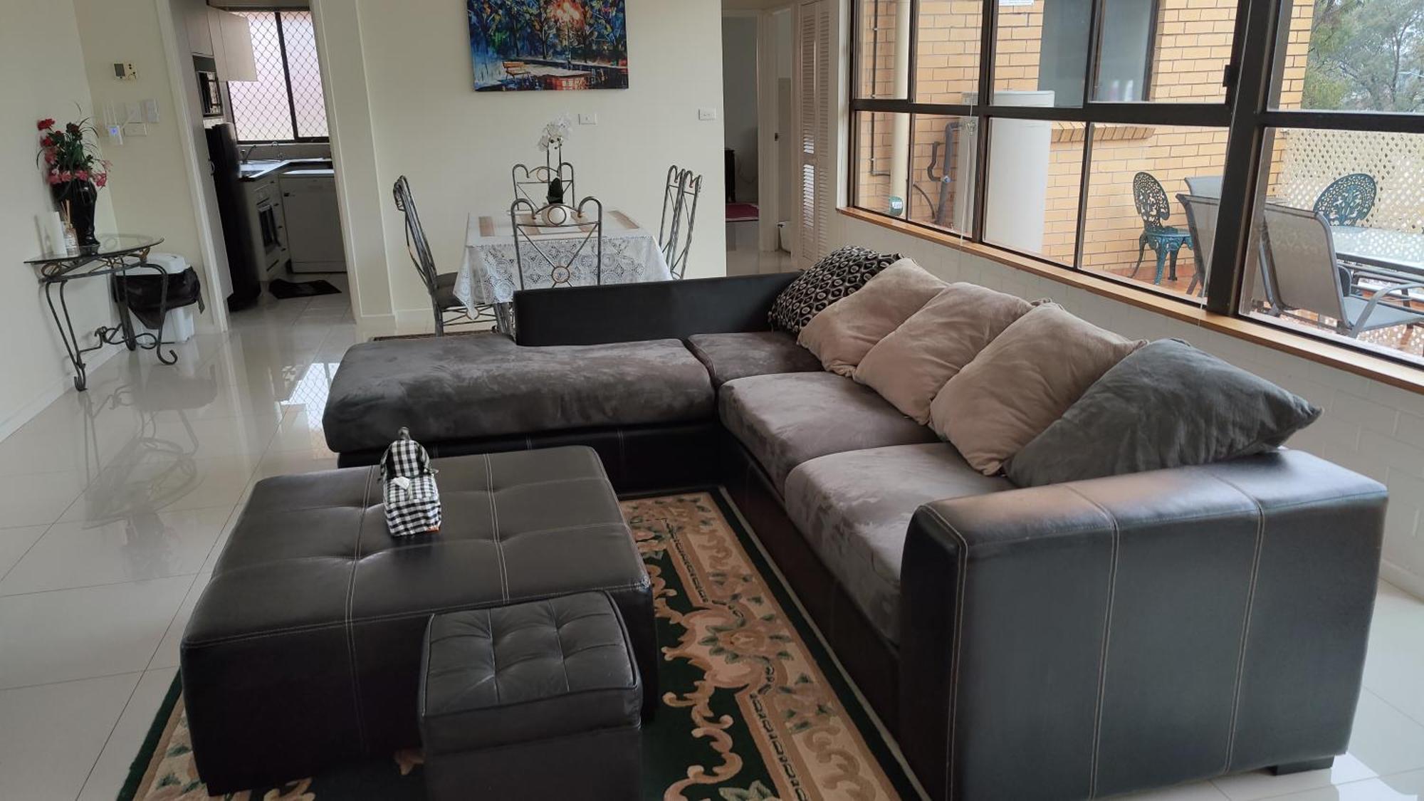 Apartment Tuggeranong Short #11c - Sleeps 8 Canberra