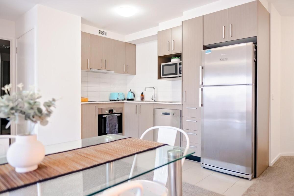 1 Bedroom In Braddon Apartment *