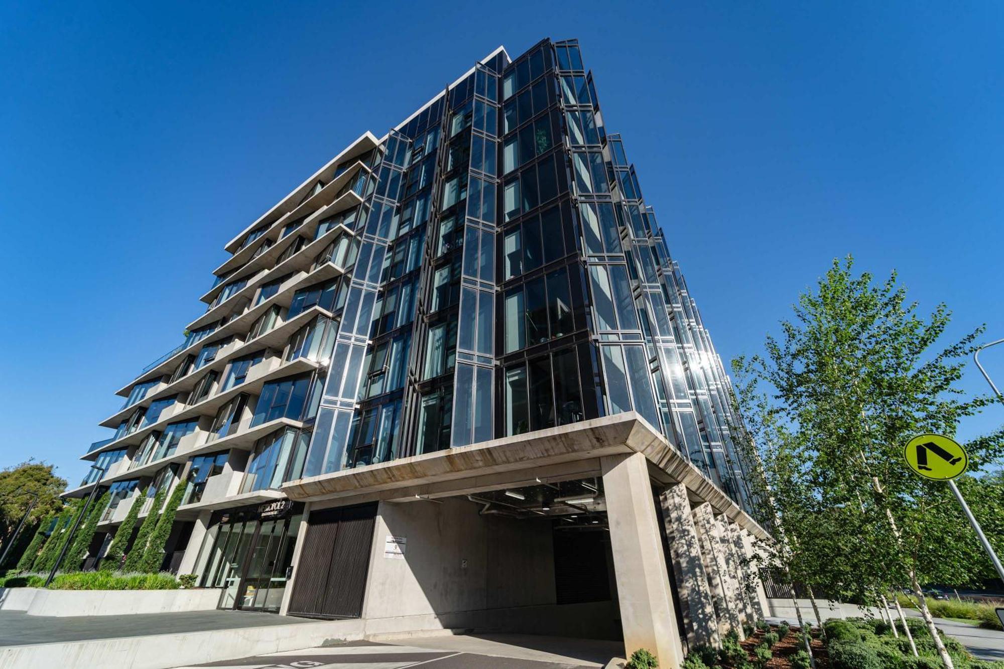 Modern 2 Bedroom In The Heart Of Center * Canberra
