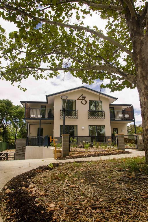 One Of A Kind Aparthotel Canberra