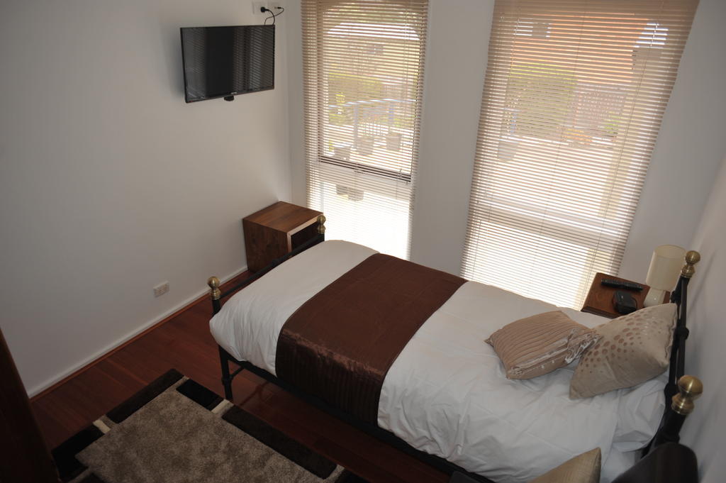 Bed & Breakfast The Pommy Tree Canberra