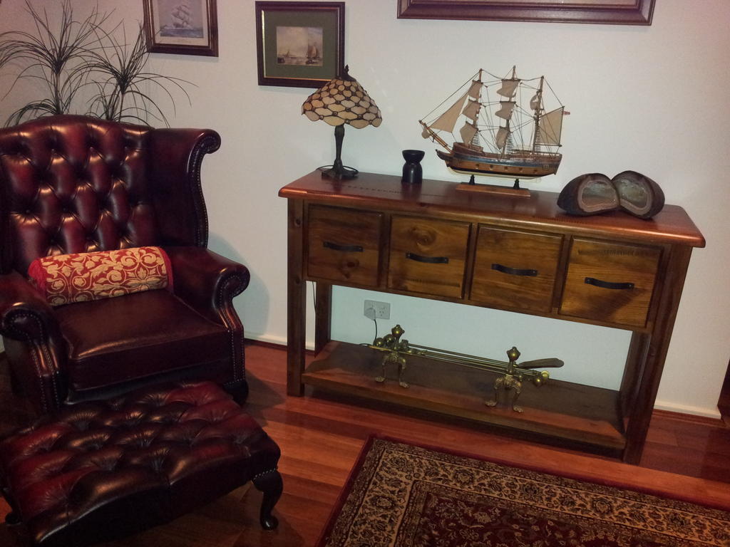 Bed & Breakfast The Pommy Tree Canberra