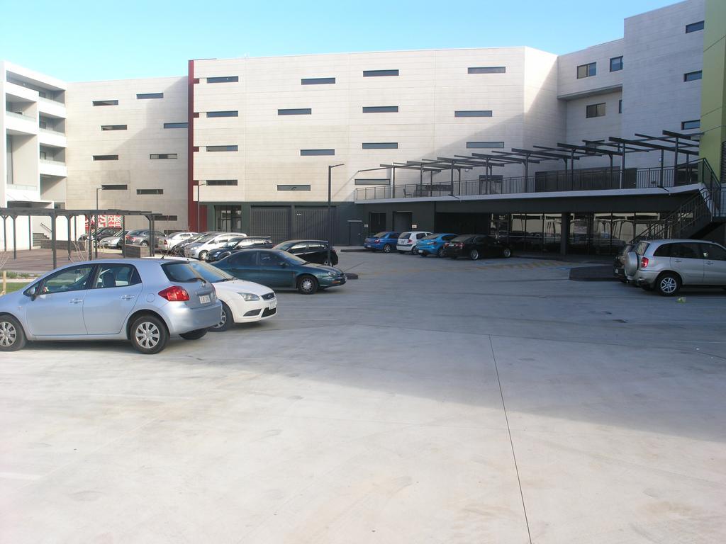 Apartamento Kesh At Hudson Square Camberra