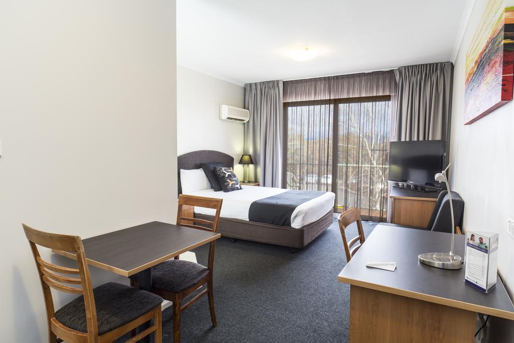 Hotel Alpha