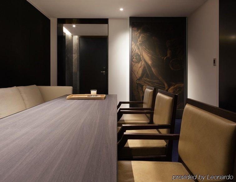 Hotel Realm Canberra