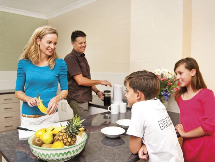 Oxley Court Serviced Aparthotel 4*