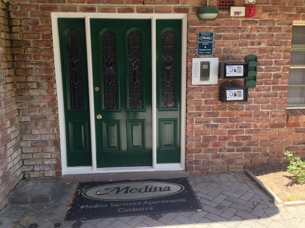 Adina Serviced Kingston Aparthotel 3*