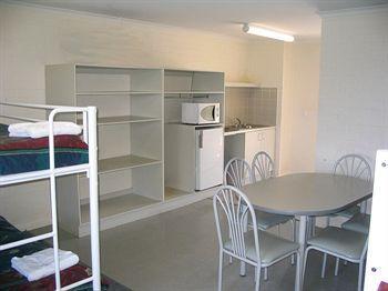 Carotel Motel