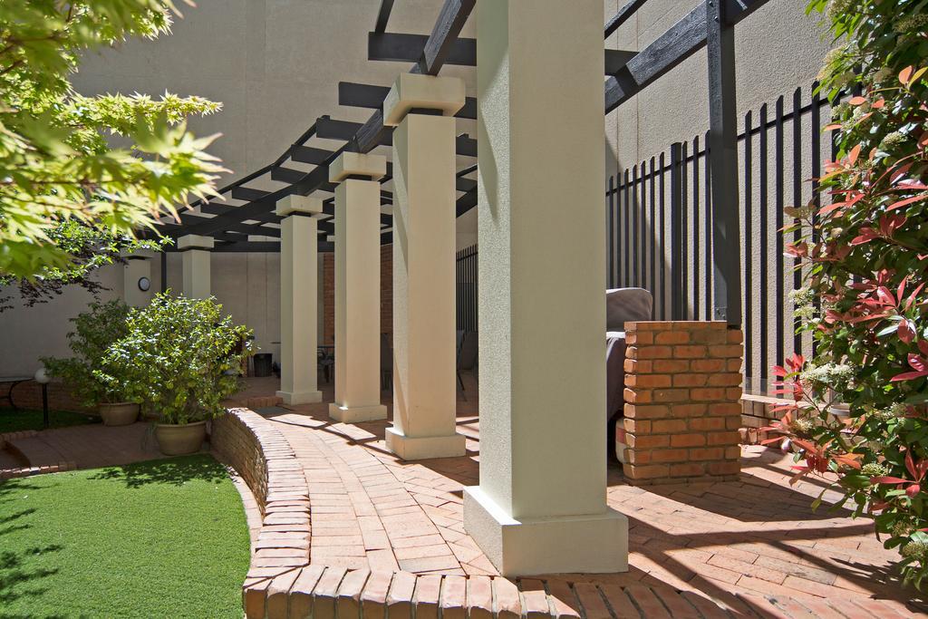 Breakfree Capital Tower Aparthotel Camberra