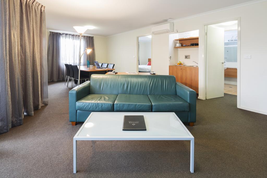 Hotel Ramada Encore By Wyndham Belconnen