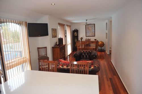 Bed & Breakfast The Pommy Tree Canberra