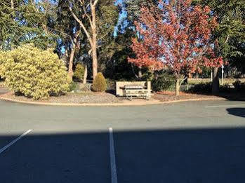Red Cedars Motel Canberra
