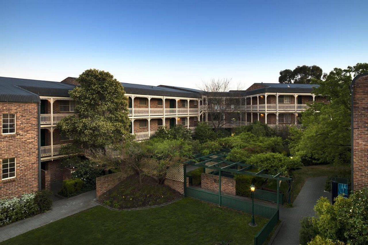 Aparthotel Adina Serviced Kingston