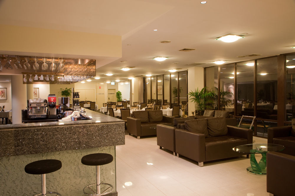 Garden Hotel, Western Signature Collection 4* Canberra