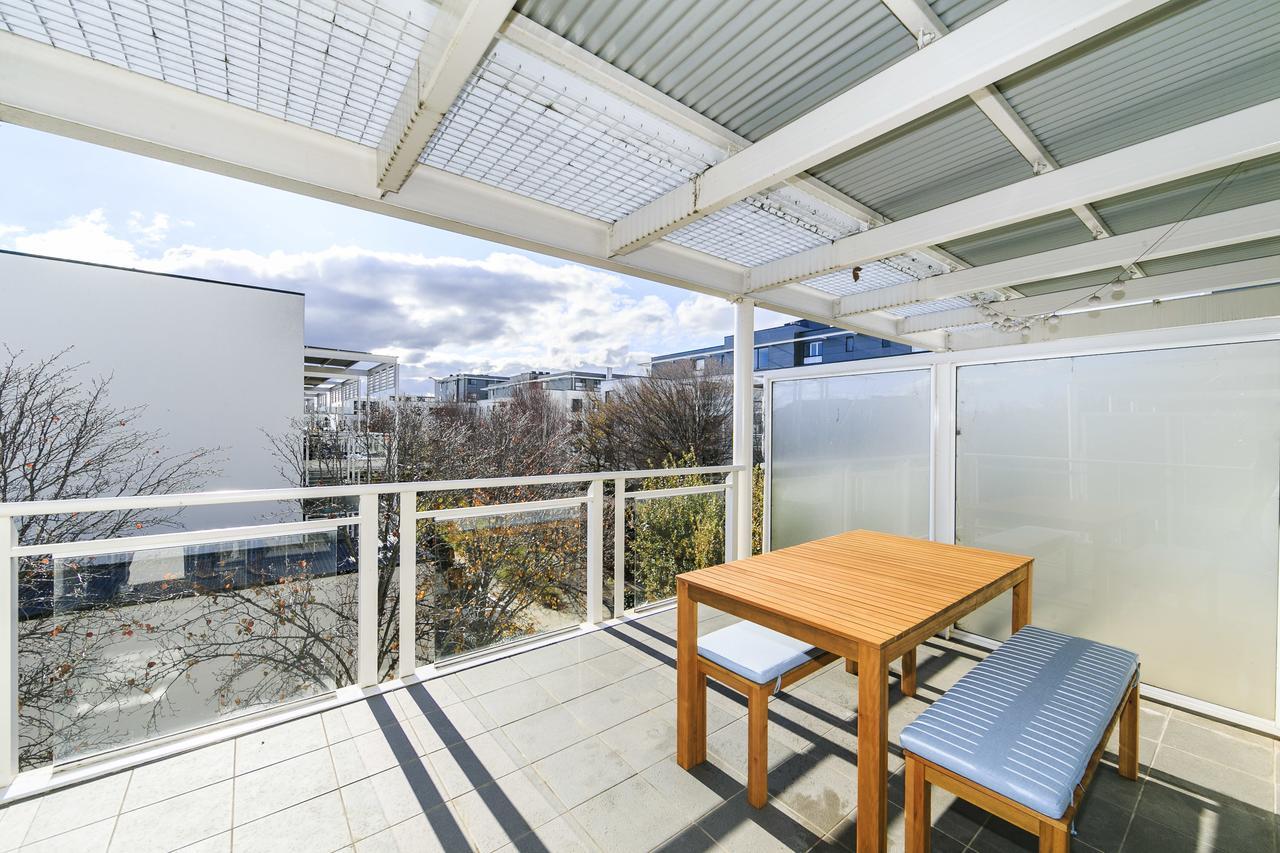 Accommodate - Dawes St. Apartment