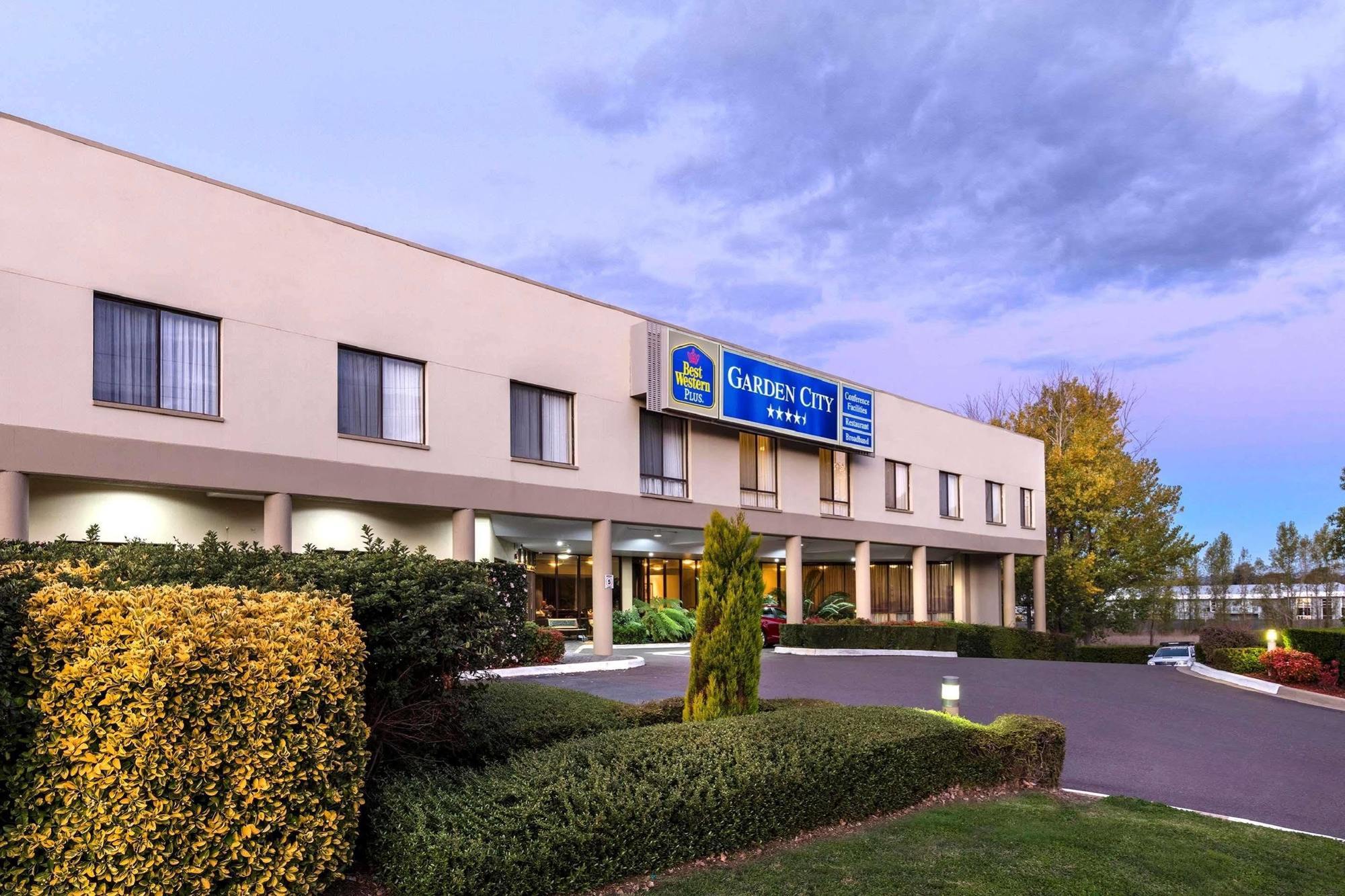 Hotel Garden Hotel, Western Signature Collection 4*