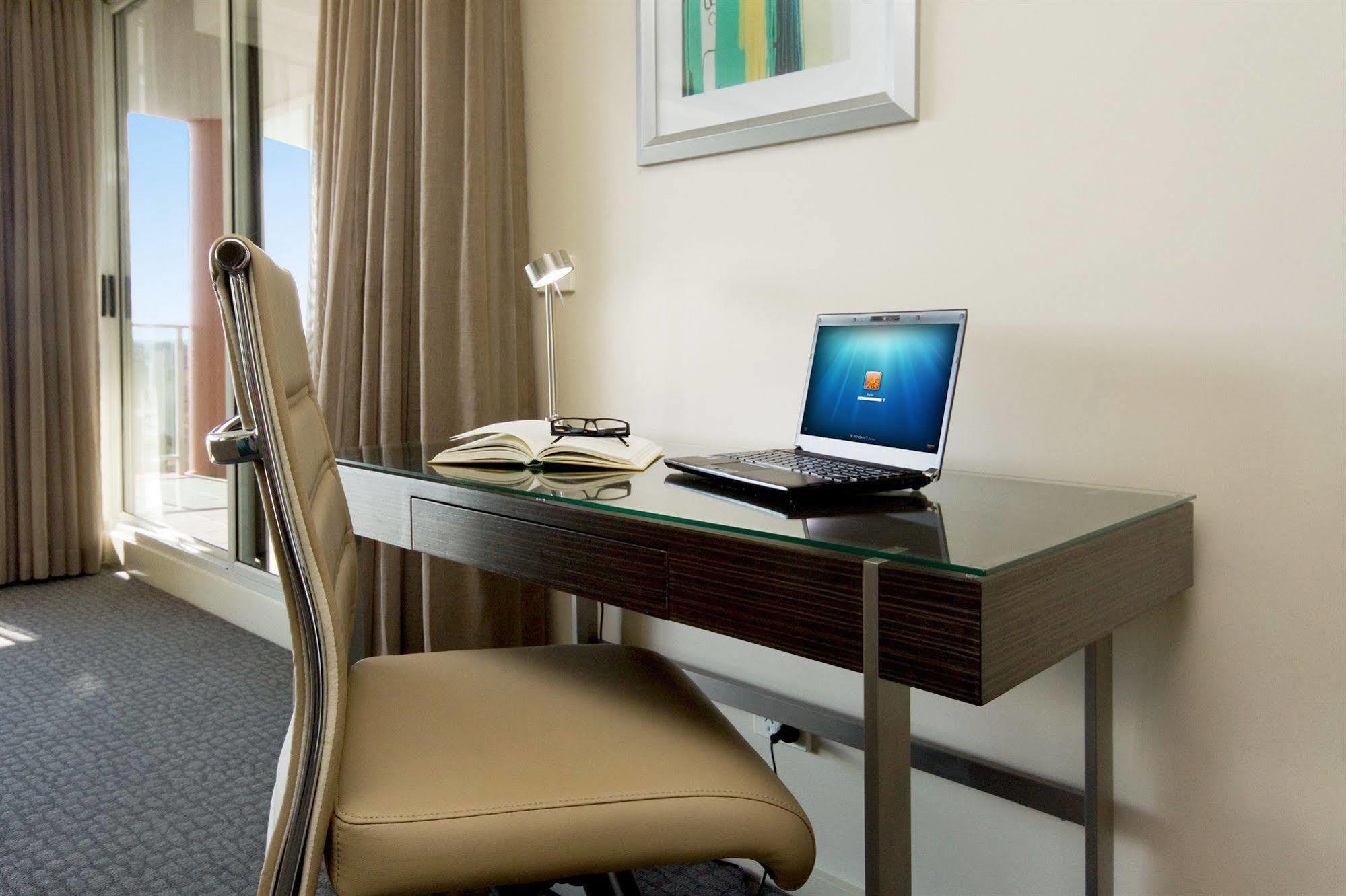 Pacific Aparthotel
