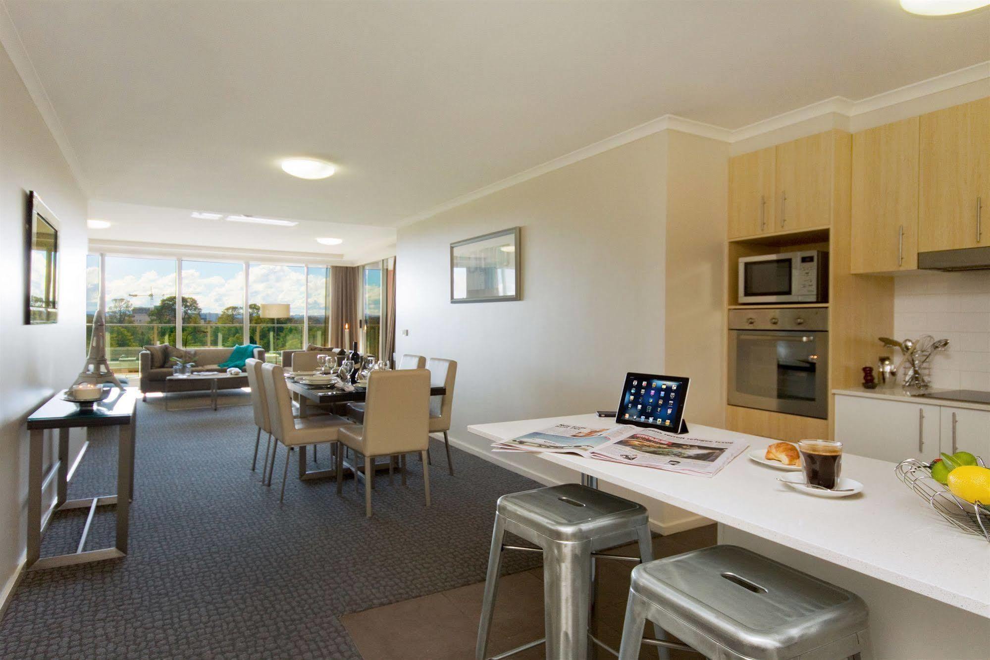 Pacific Aparthotel Canberra