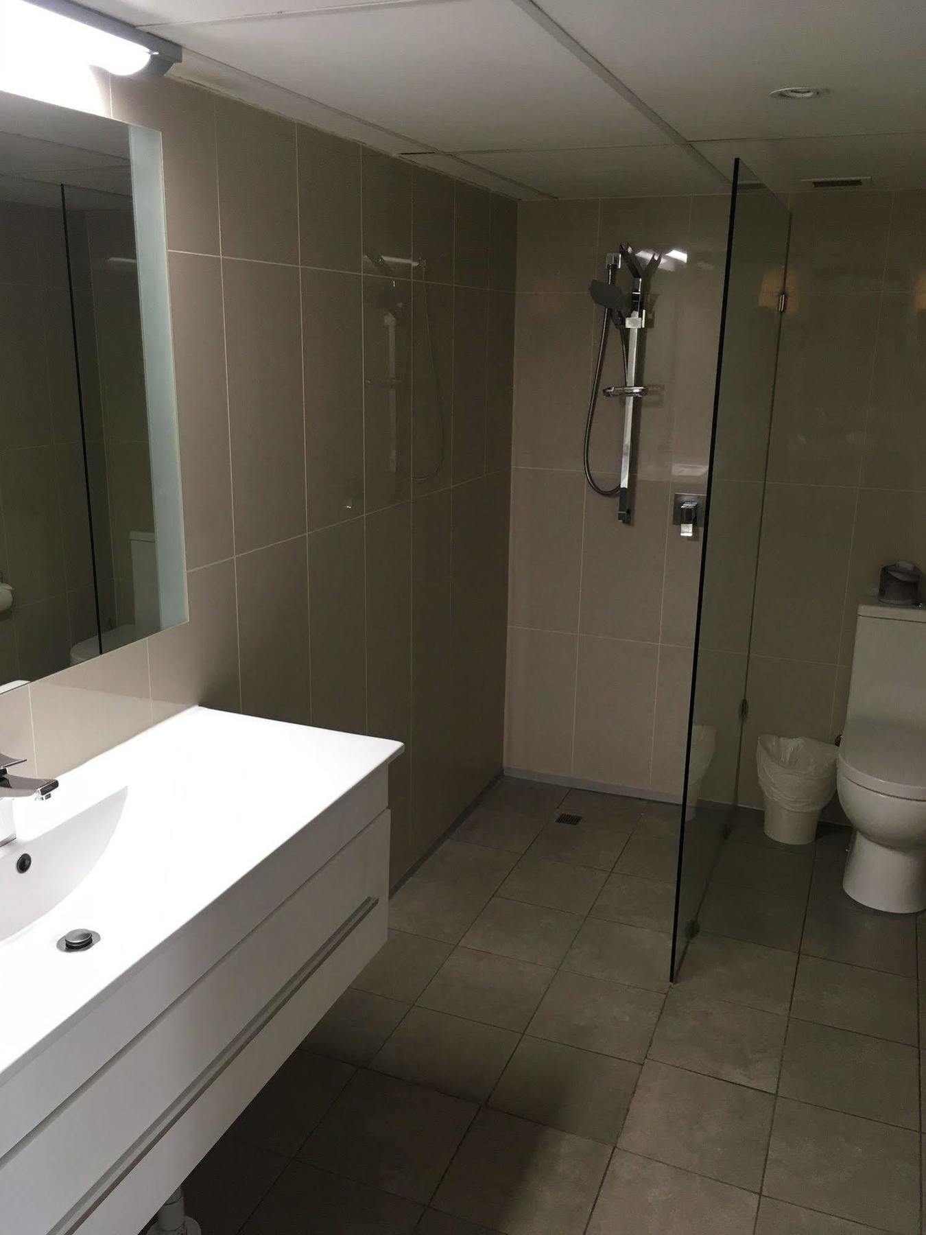 Oxley Court Serviced 4* Camberra