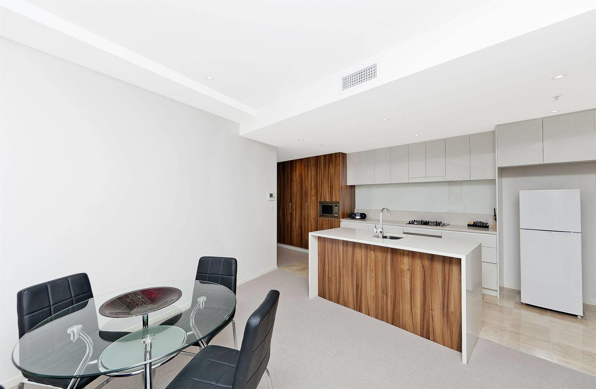 Aac - Manhattan Aparthotel Canberra