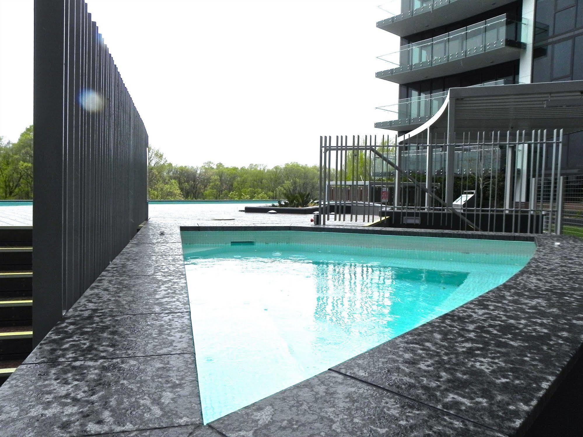 Aac - Manhattan Aparthotel 4*