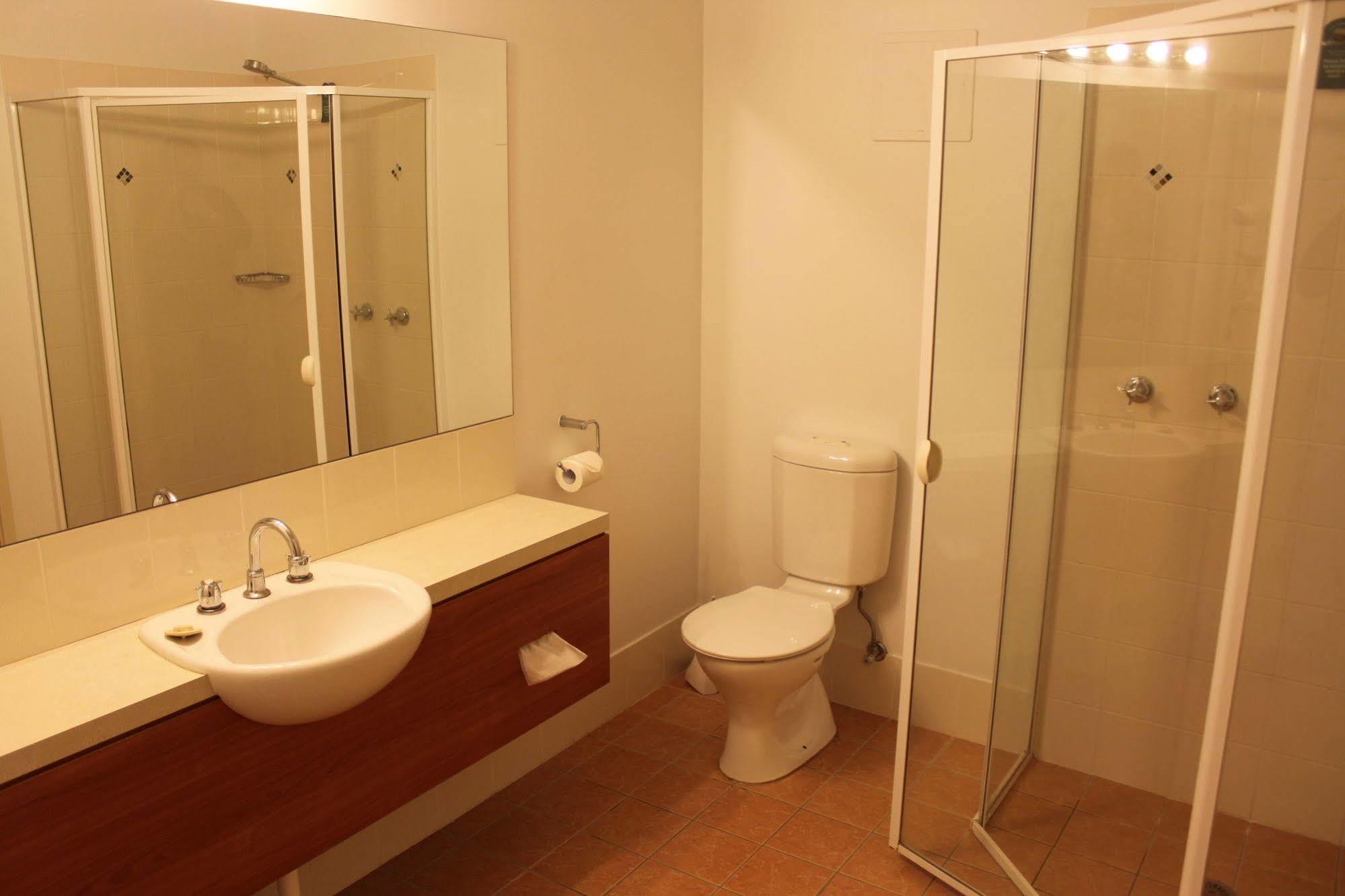 Ramada Encore By Wyndham Belconnen Hotel Canberra