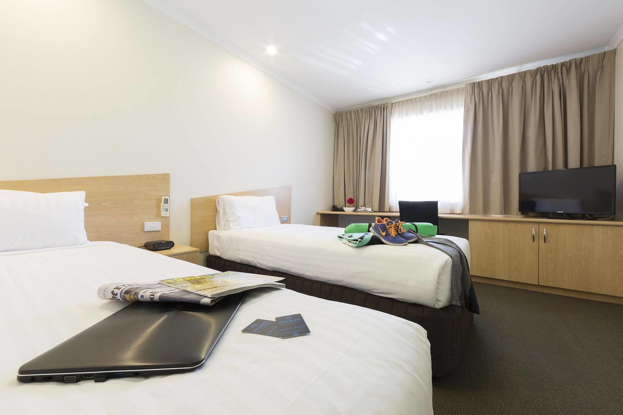 Hotel Ramada Encore By Wyndham Belconnen 4*