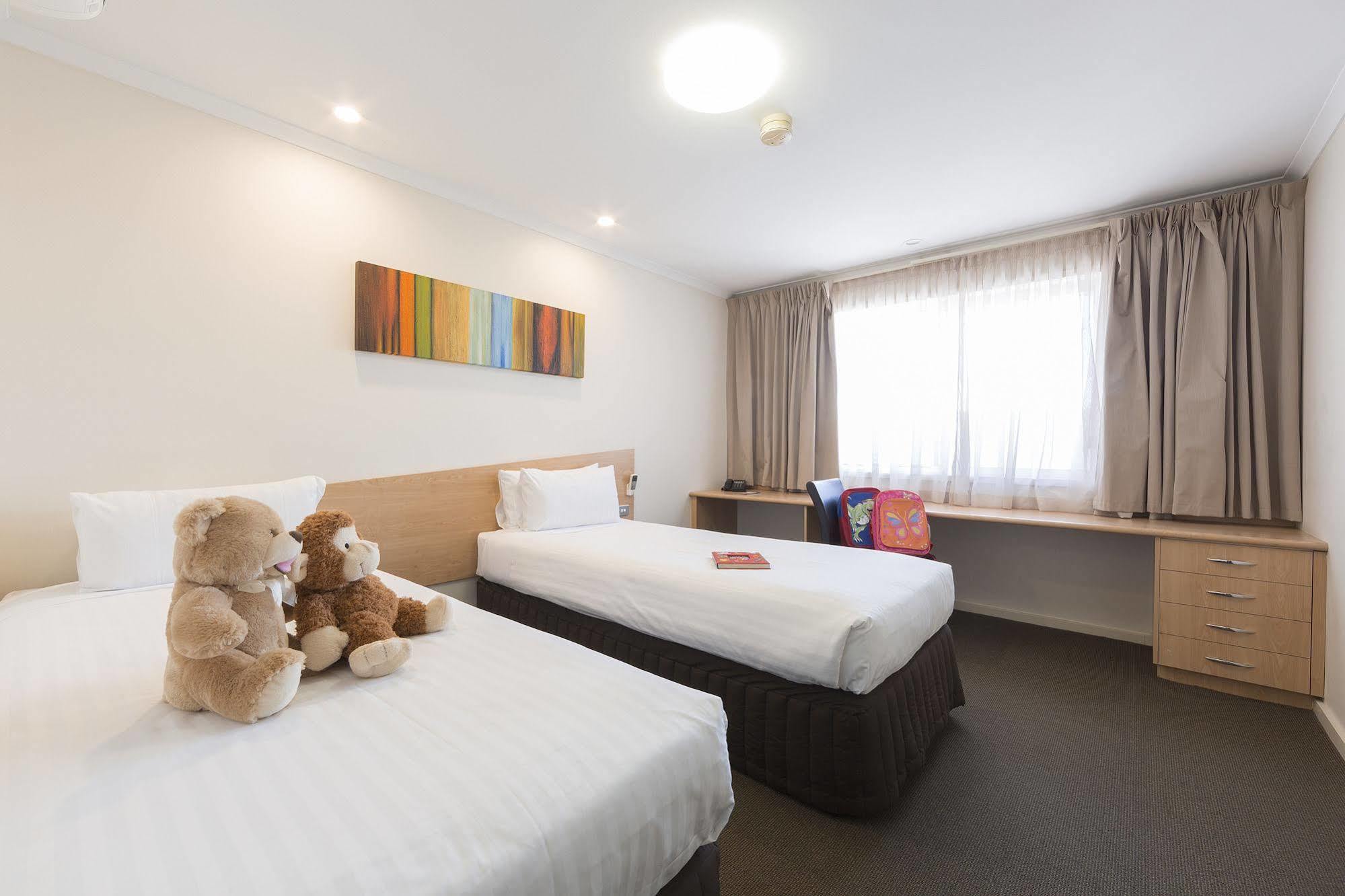 Ramada Encore By Wyndham Belconnen 4*