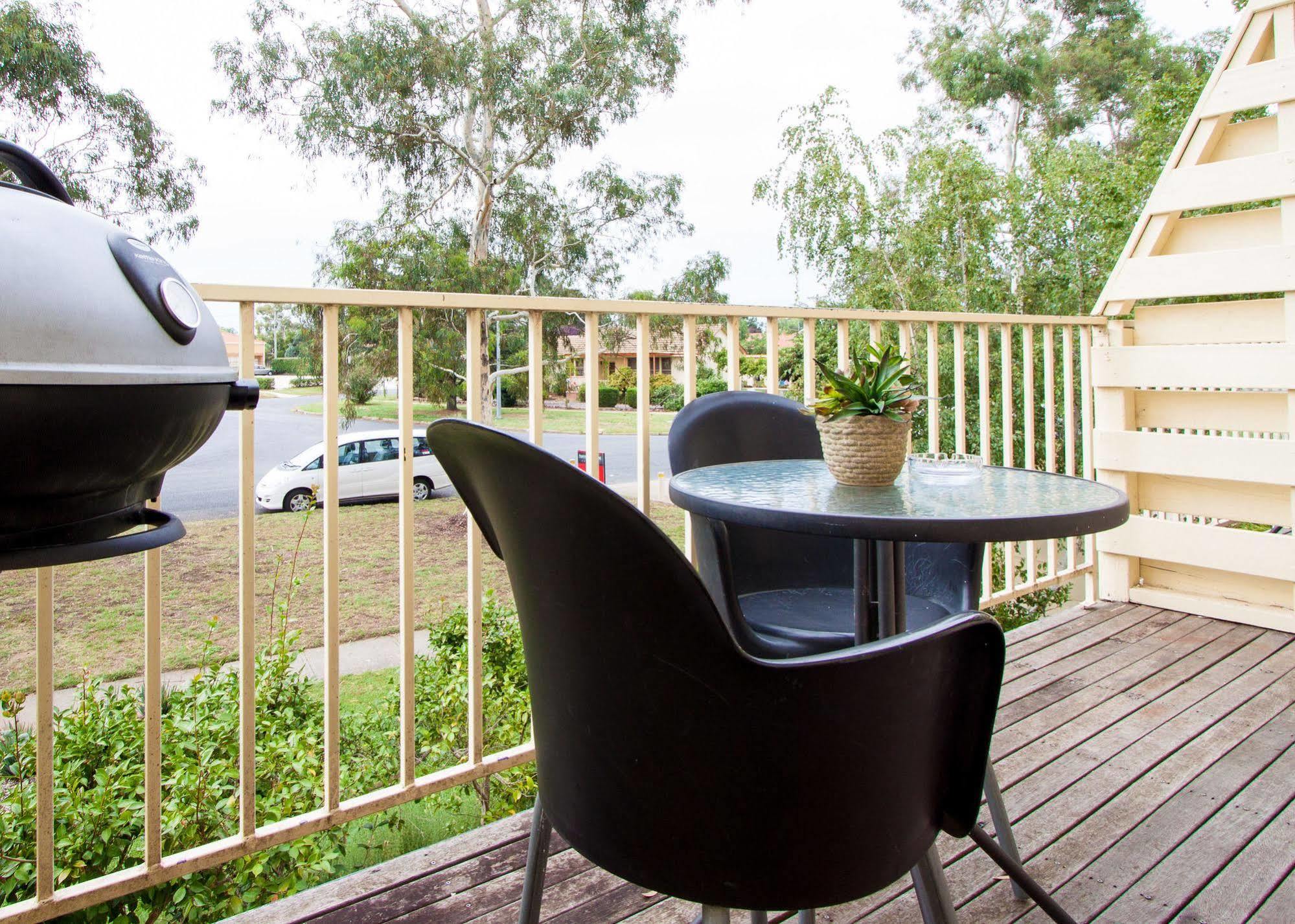 Aparthotel Short Term And Canberra
