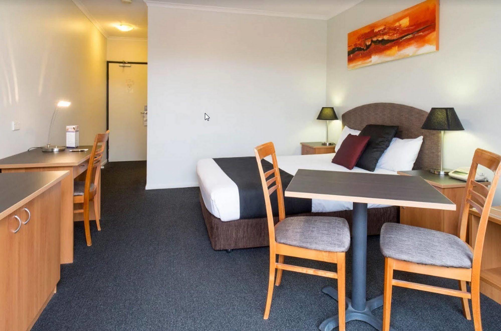 Alpha Hotel 4*